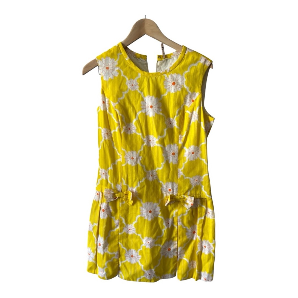 Vintage 1960s Saks Fifth Avenue Floral Romper Yellow Daisy Print Size 14